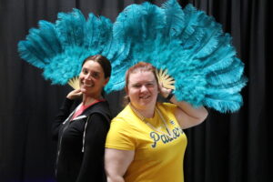 Ali Carlson and Elizabeth Jolly - Cast of White Christmas